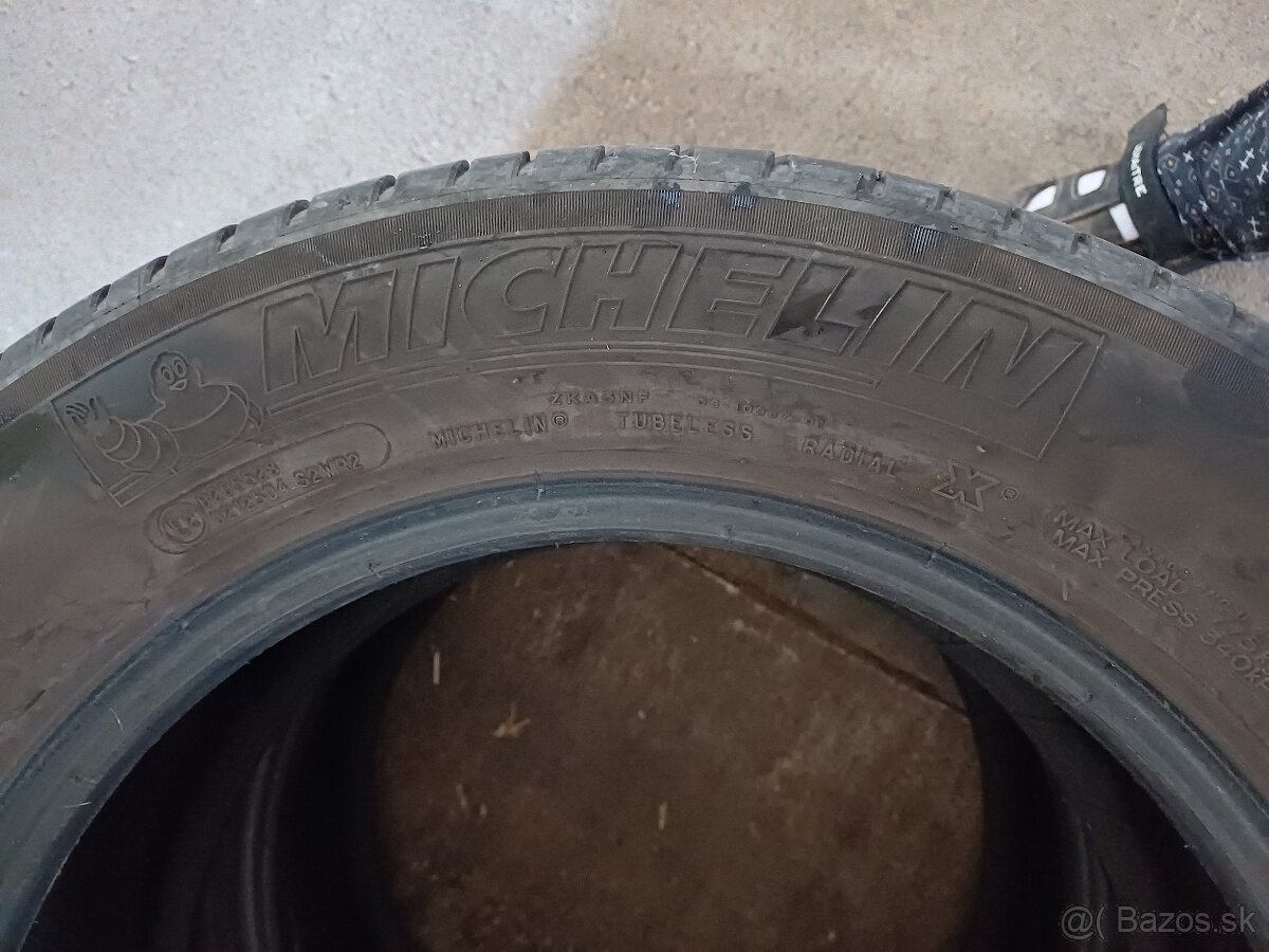 Predám 4 pneumatiky a 1 náhradné koleso - 4