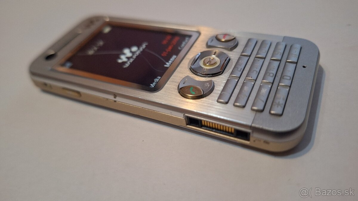 Sony ericsson W890i - 4