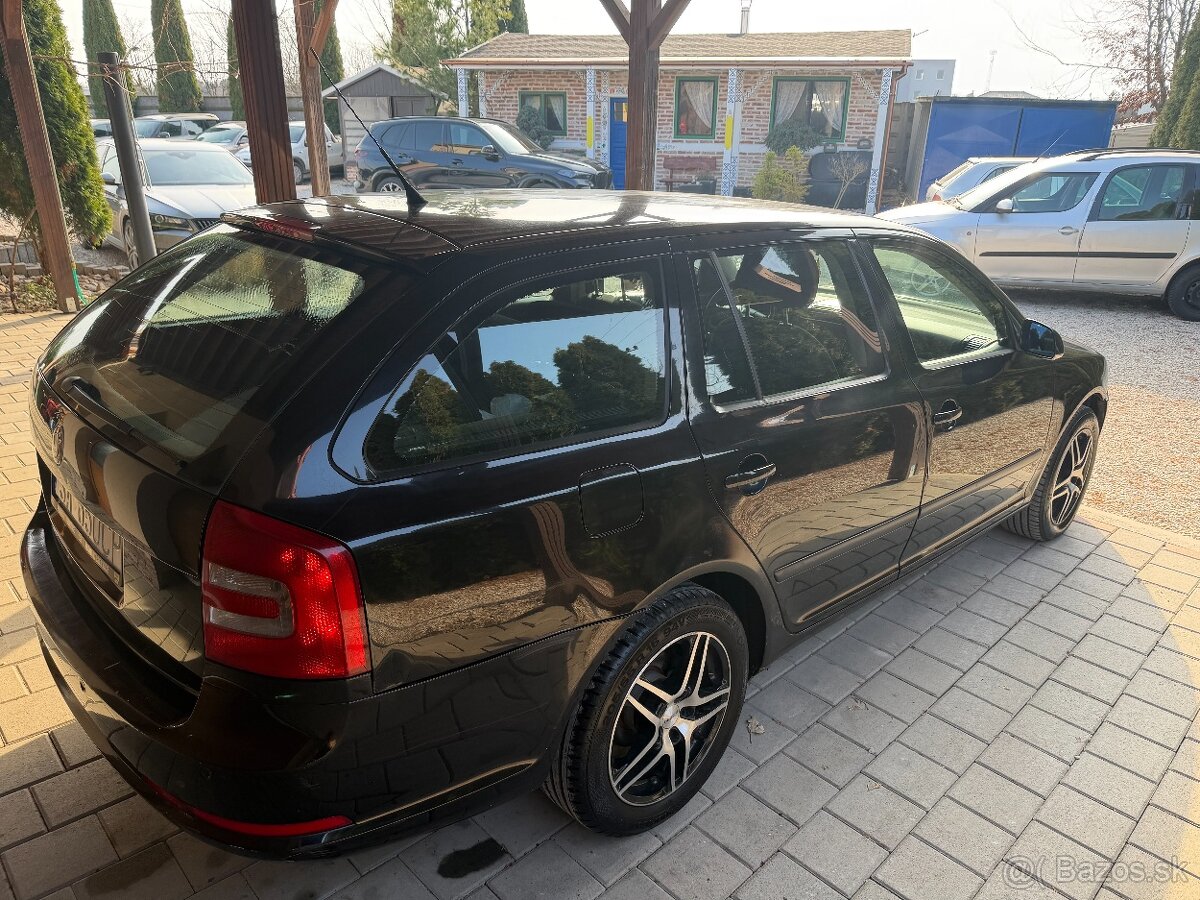 Škoda Octavia Combi 1.9 TDI Ambiente DSG - 4