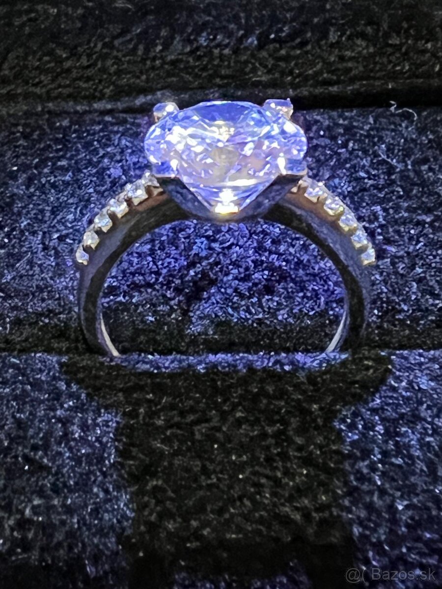 Zlatý dámsky prsteň a prstene - 4