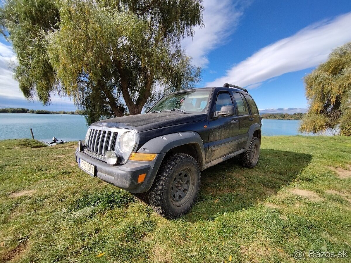 Jeep Cherokee KJ - 4