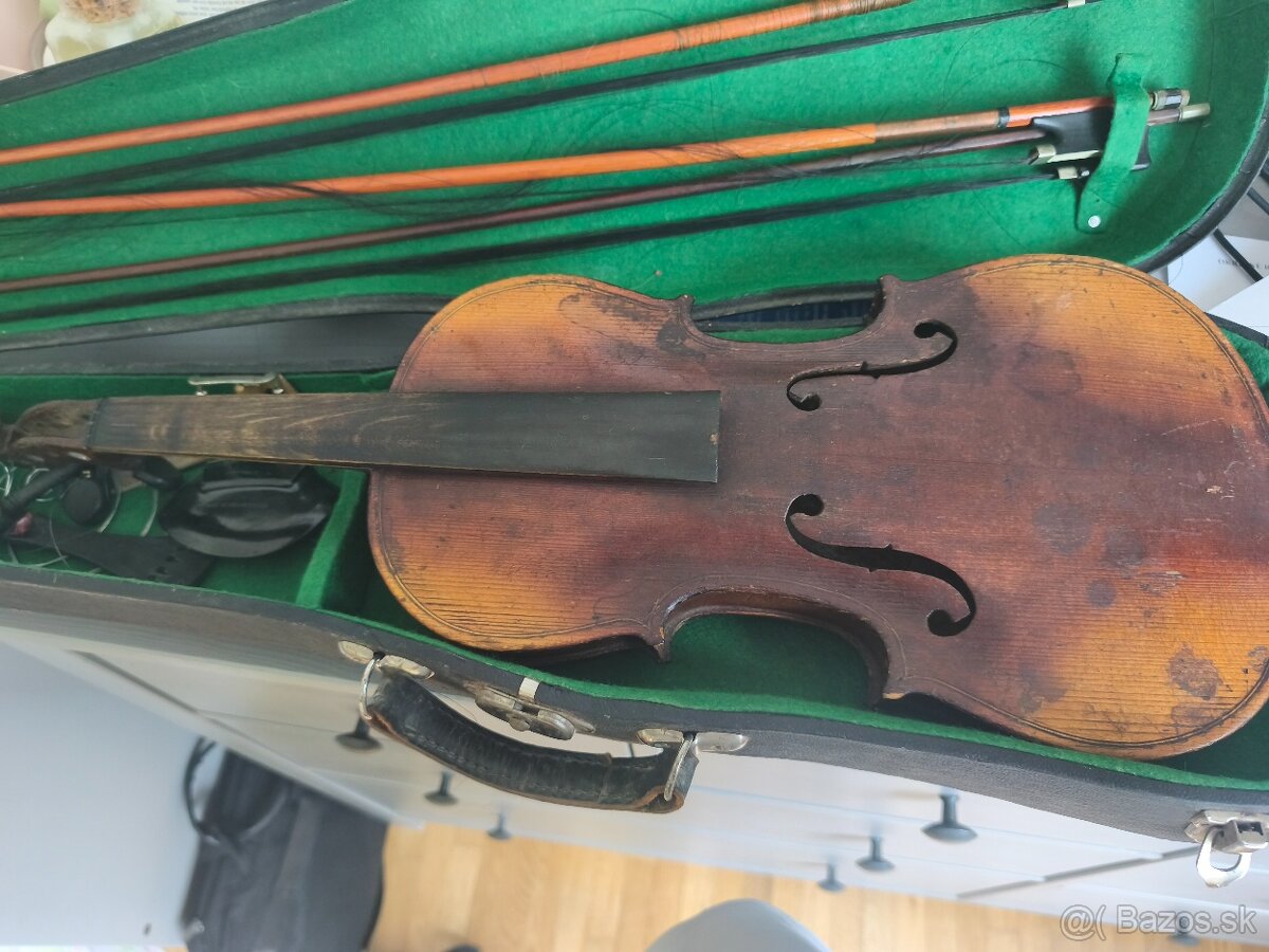 Predám celé husle cca 80 rokov. - 4