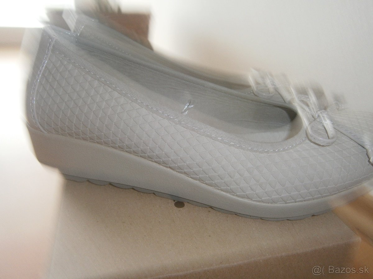 Poltopánky, Clara Barson, 37 - 4