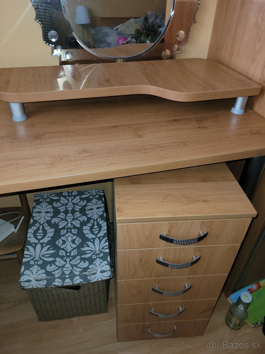 Pisací stôl - 4