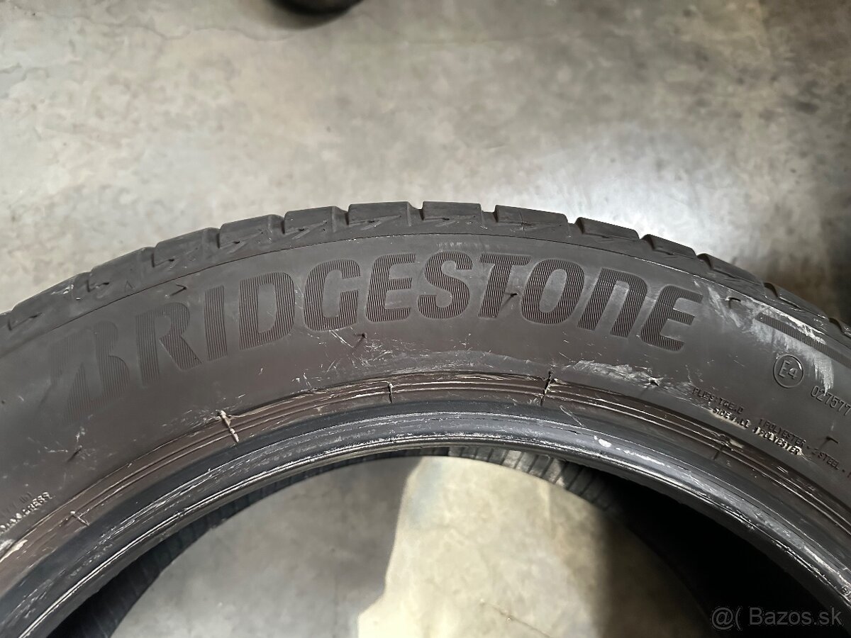 Bridgestone Turanza T005 215/55 R17 - 4