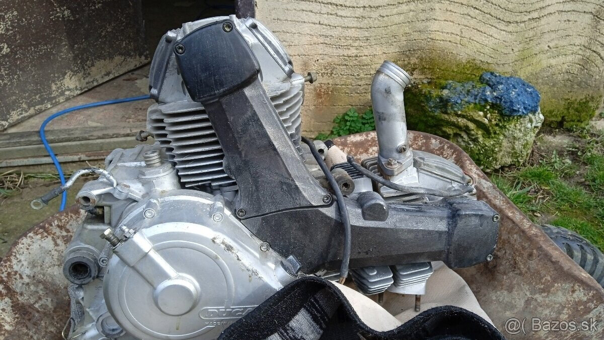 Ducati Monster 600 - 4