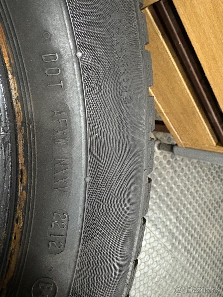 205/60R16 - 4