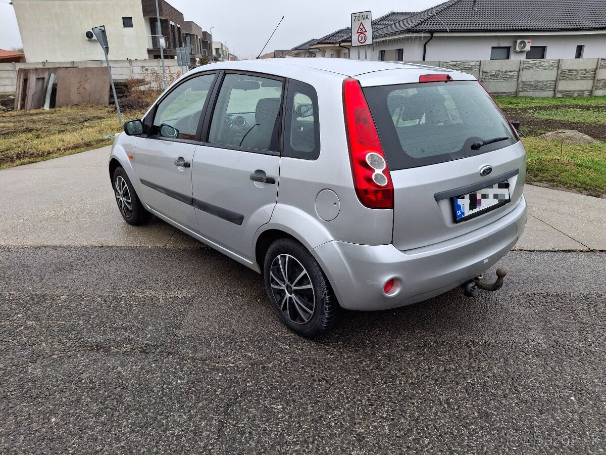 Predam Ford fiesta 1.4 Diesel 50kw rok 2007 - 4