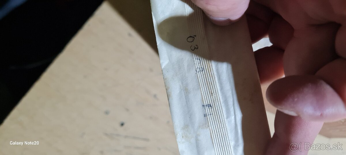 Retro lekarnicka - 4