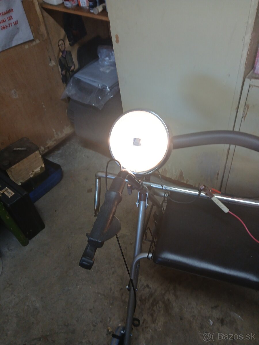 Halogenové prídavne svetla Hella halogen le mans - 4