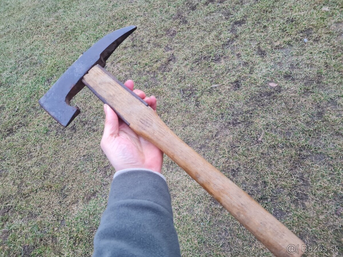 Hasičská sekera - 4