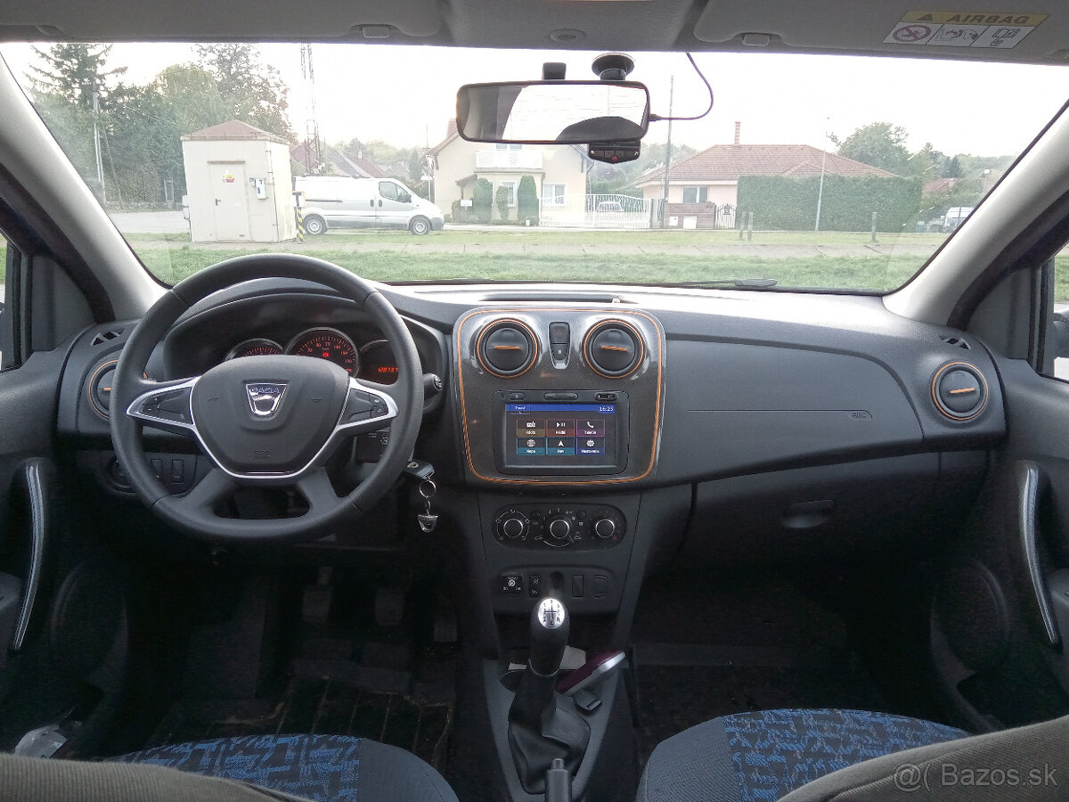Logan MCVII Stepway - 4