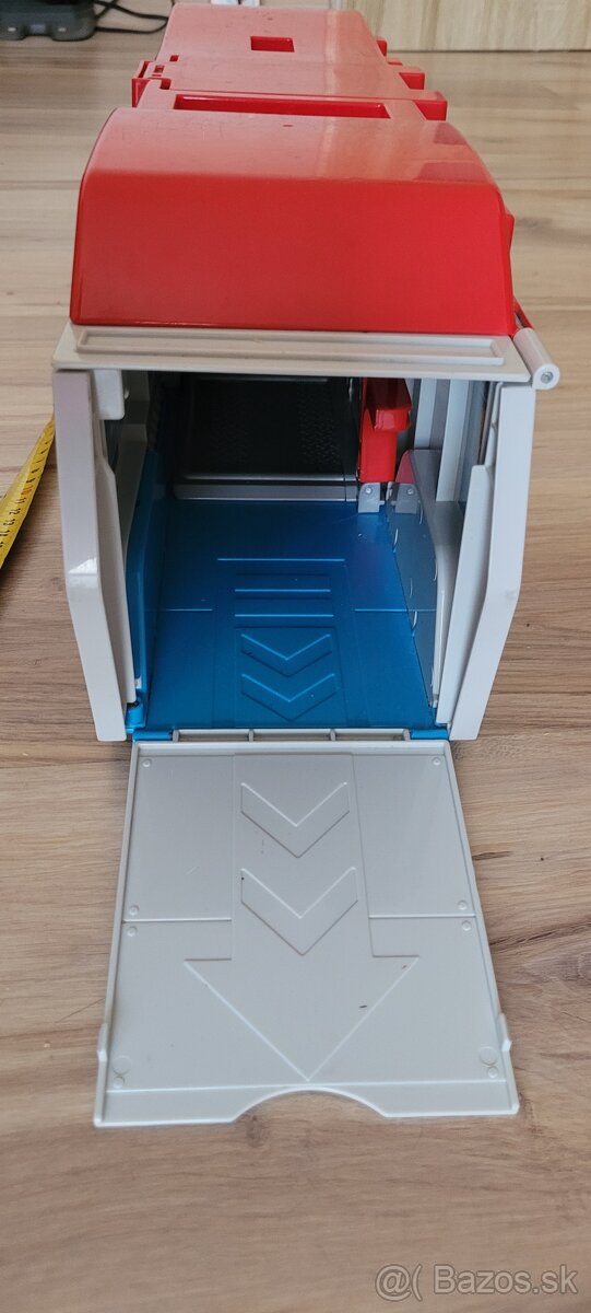 Labkova patrola kamión - 4