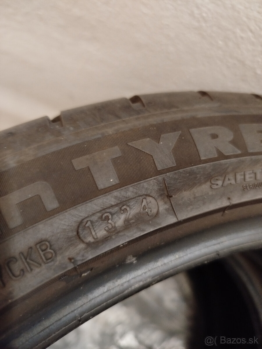 Letné pneu Nokian Powerproof 225/40 - R18 - 4