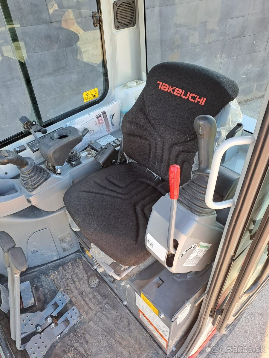 Takeuchi TB225, 860mth - 4
