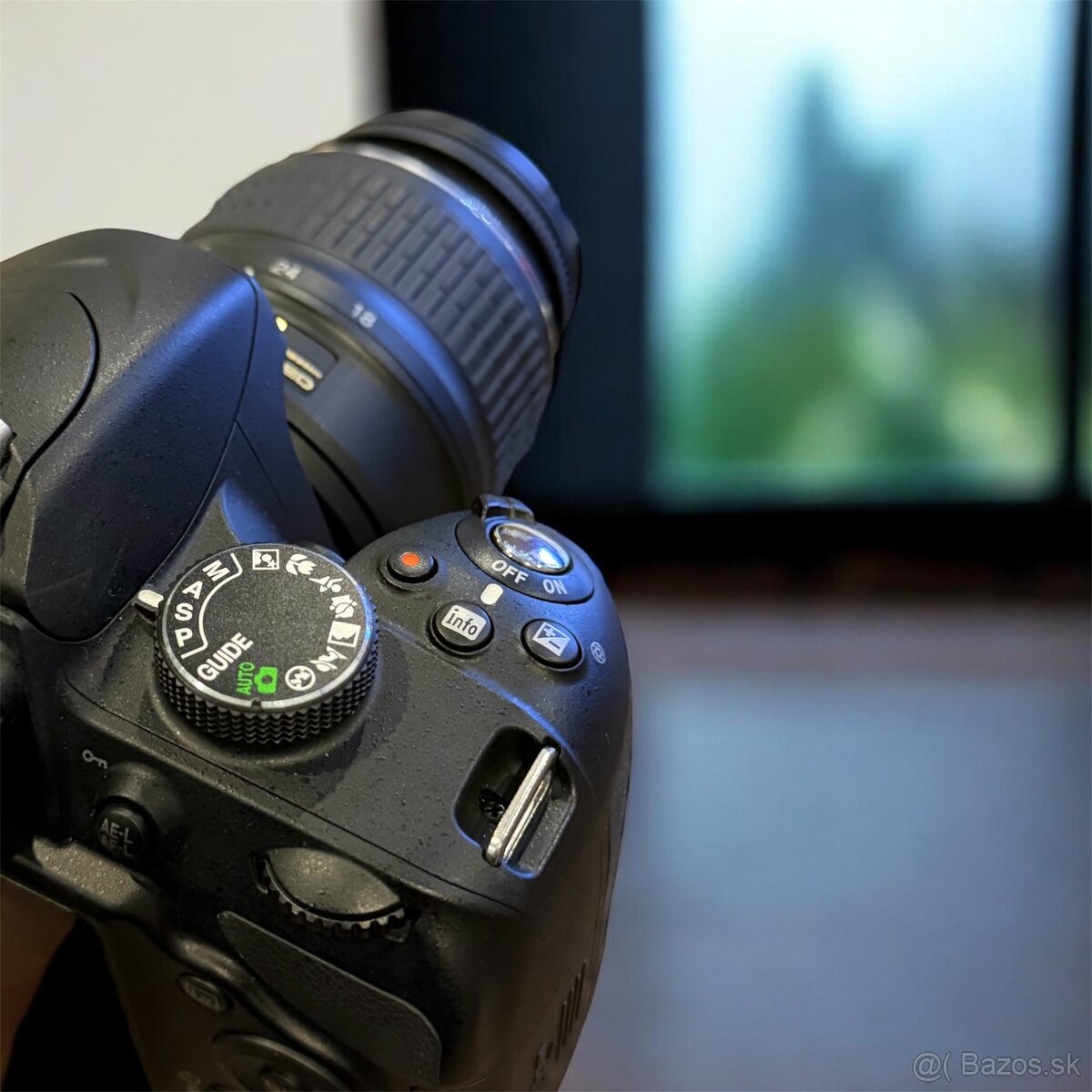 Predám Nikon D3200 + objektív AF-S Nikkor 18–55 mm - 4