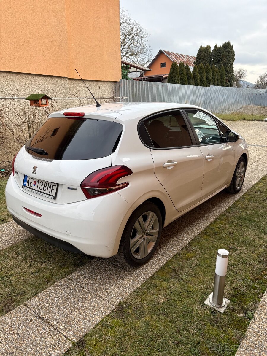 Peugeot 208 1.2 PureTech - 4