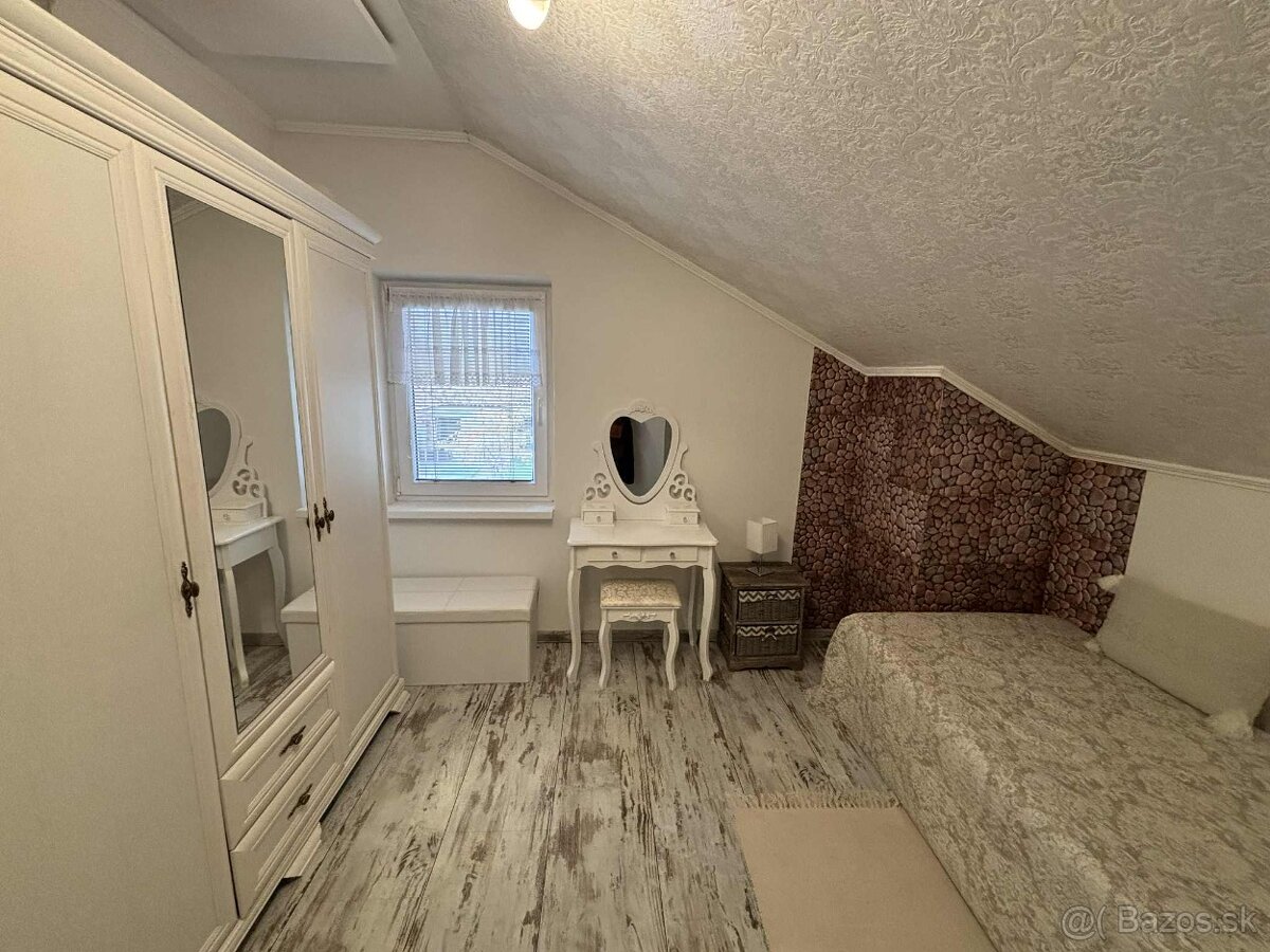 Prenajmem krásny 3 izb byt s parkovaním Čechynce - 4