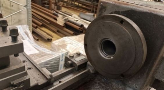 Použitý model soustruhu SV 18 RA/750 - 4