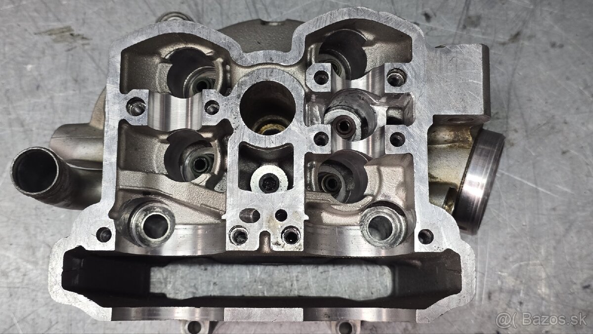 Hlava Yamaha yzf 450 - 4