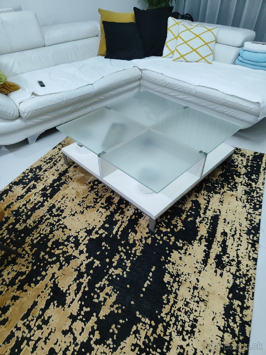 Konferenčný stolik - 4