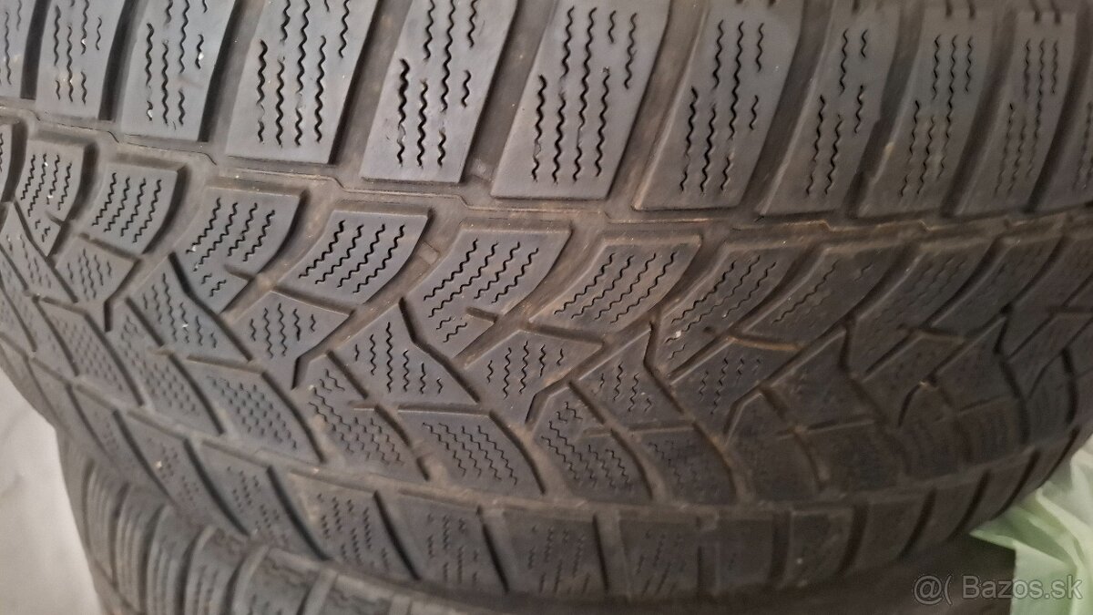 Predám 2ks Dunlop SP Sport 215/60/16, zimné - 4
