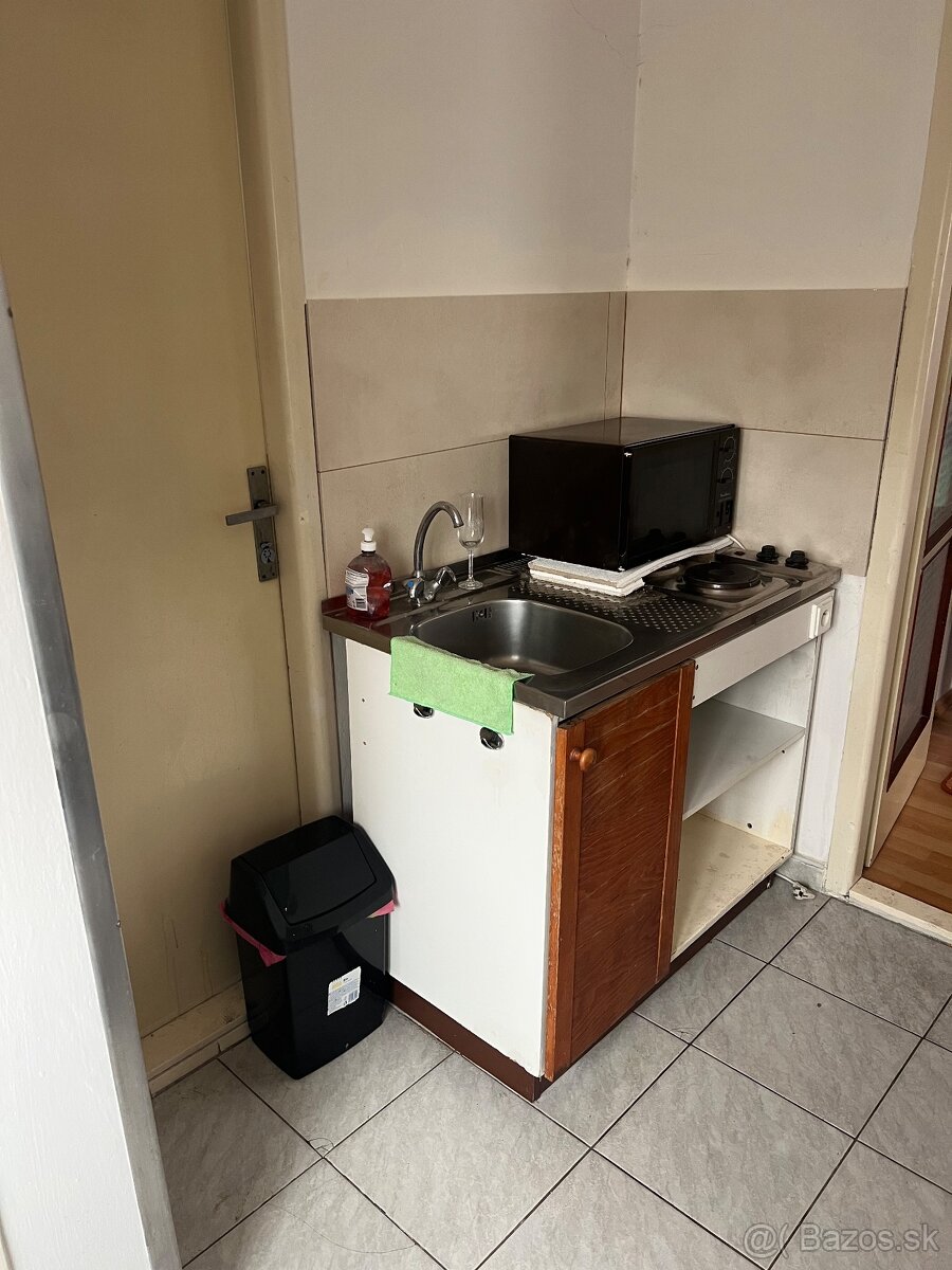 Samostatná izba - 4