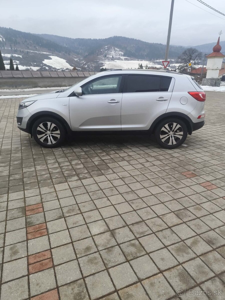 Kia sportage 1.7crdi rv2012 - 4
