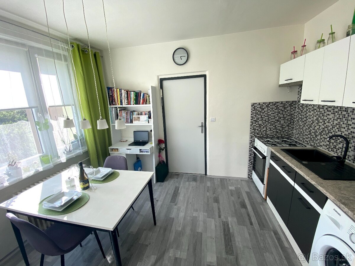 Predaj 1 izbový slnečný byt THK - 4