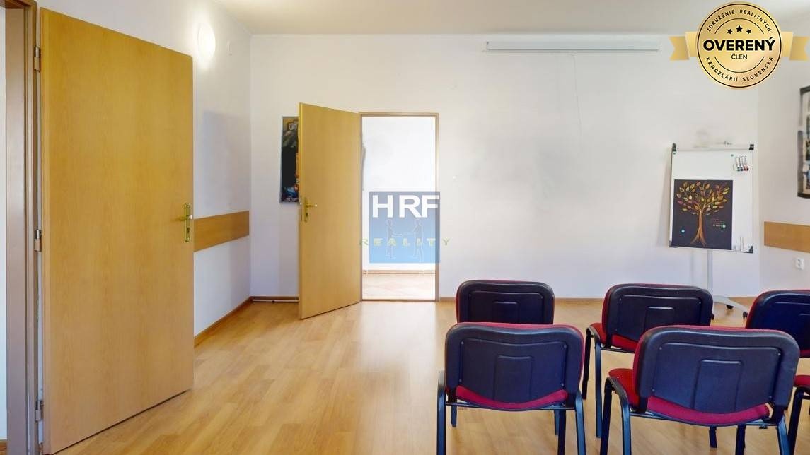 Kancelárie v centre mesta Holíč - 4
