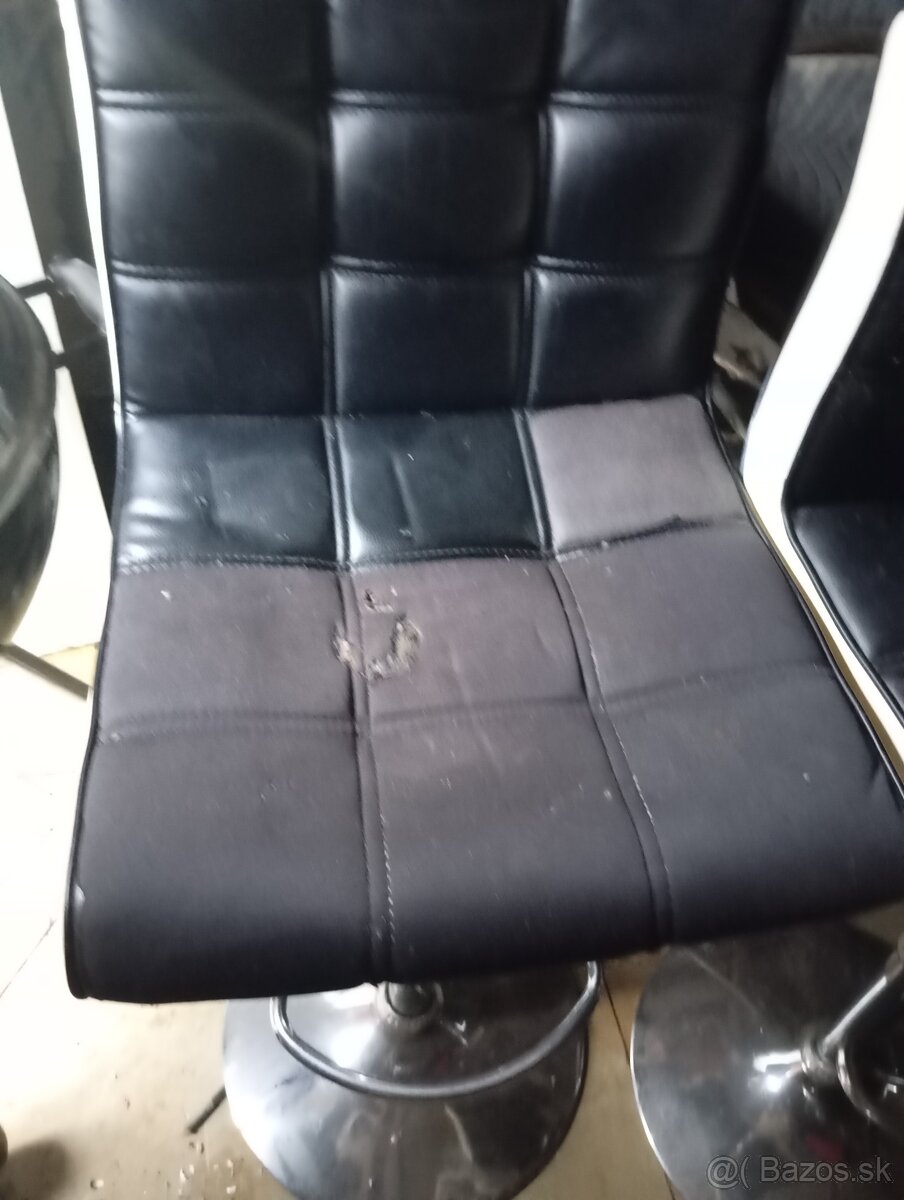 NOVA CENA: 3 barové stolicky - 4