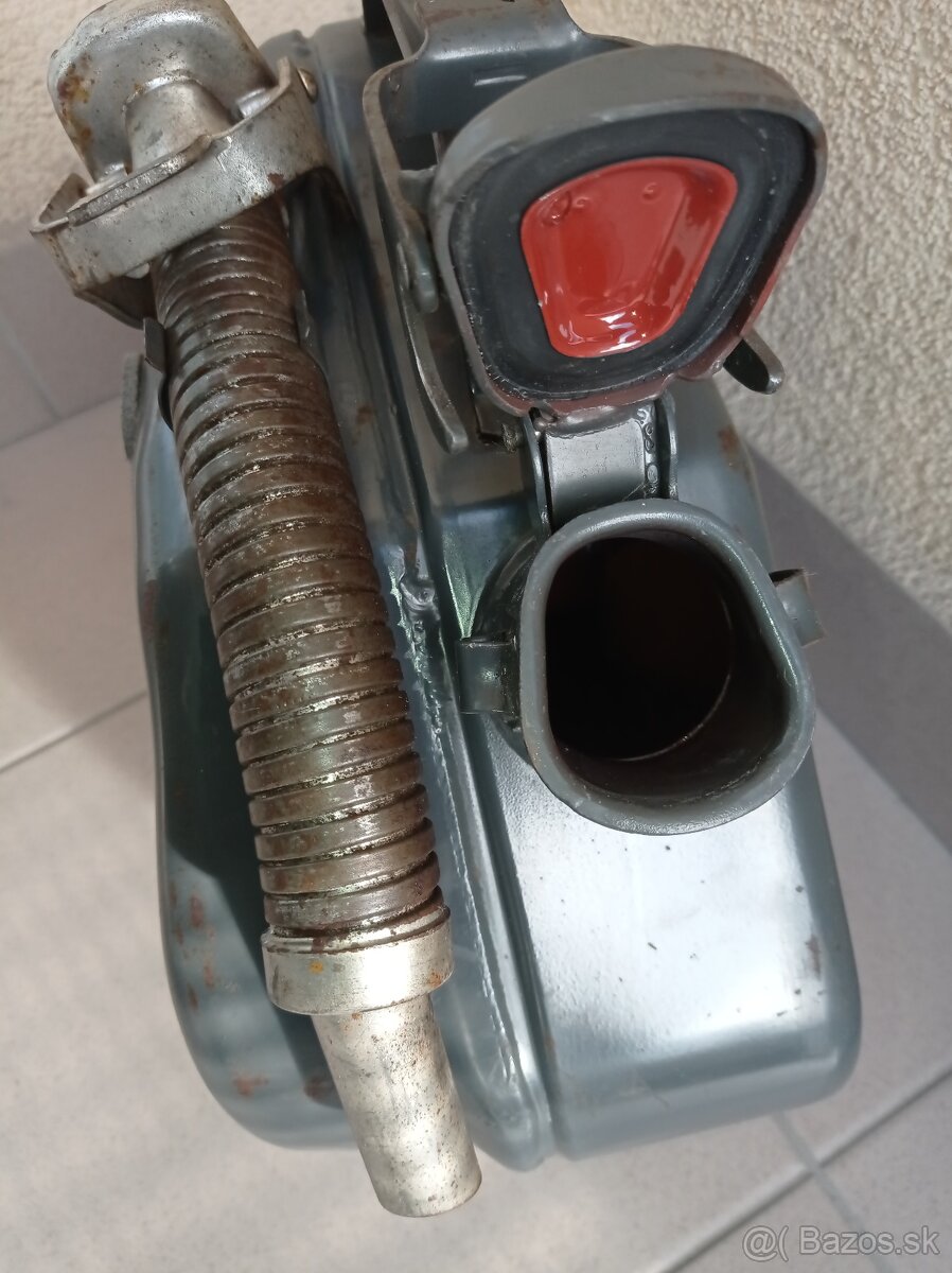 Predám bellino kanister do rezervy na Mercedes. - 4