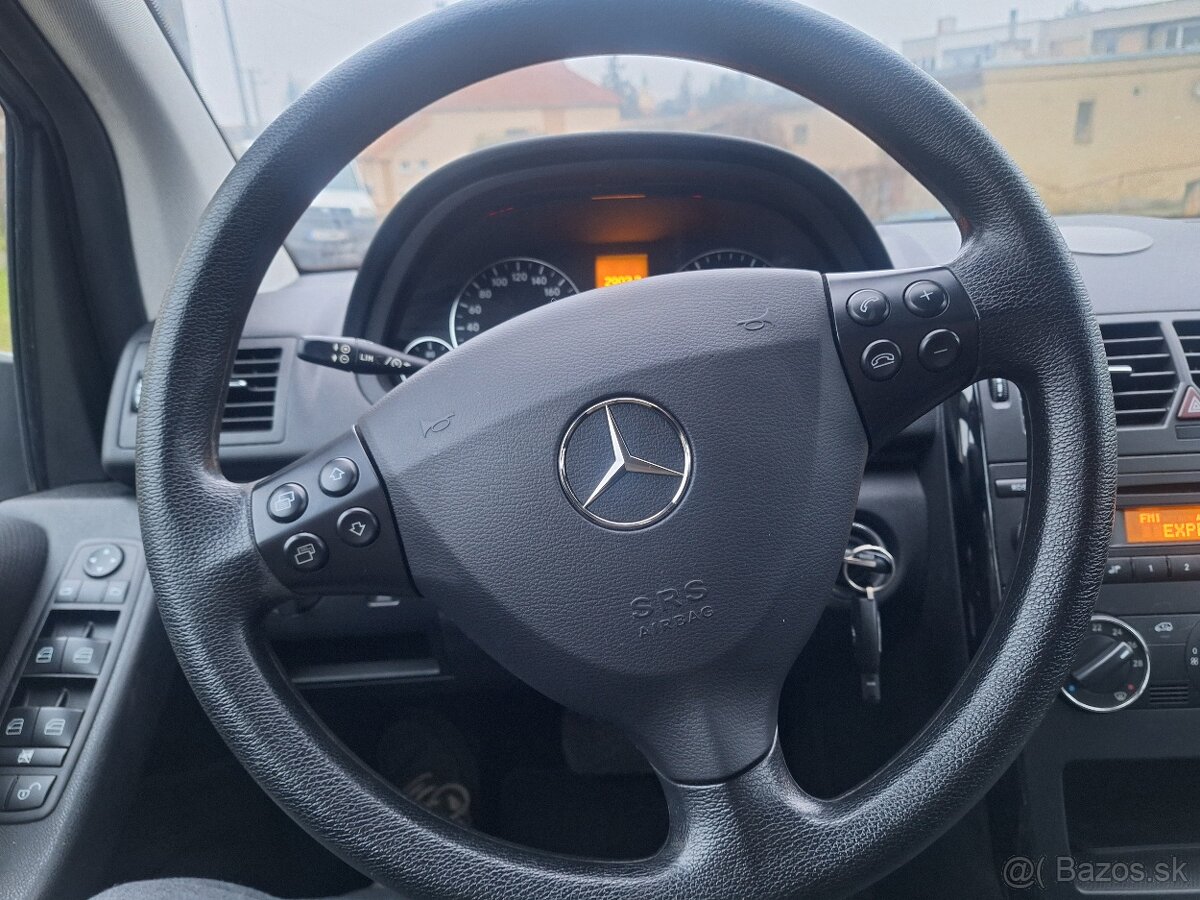 MERCEDES A 2.0 DIESEL AUTOMAT KLÍMA ŤAŽNÉ - 4
