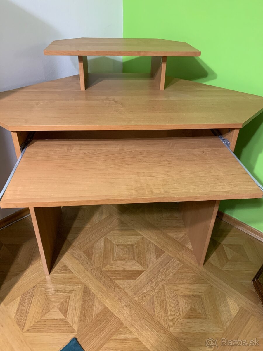 Stolík pod počítač - 4