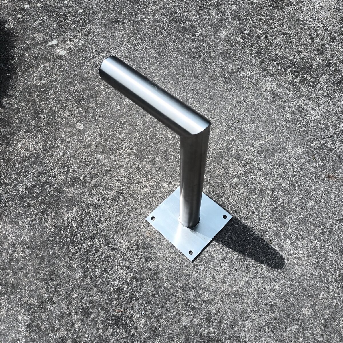 Predám nerezovu konzolu - 4