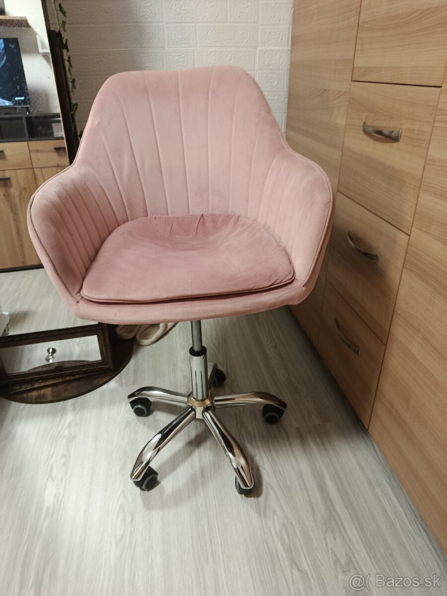 Otočné kreslo - 4