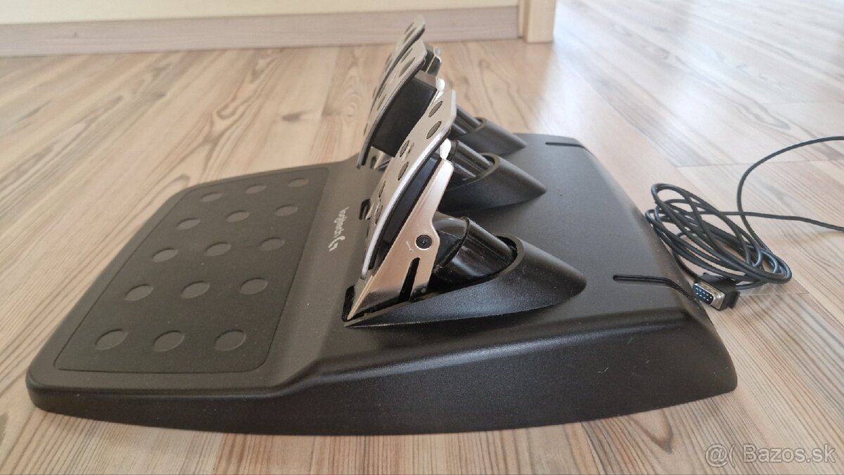 Logitech G29 - 4