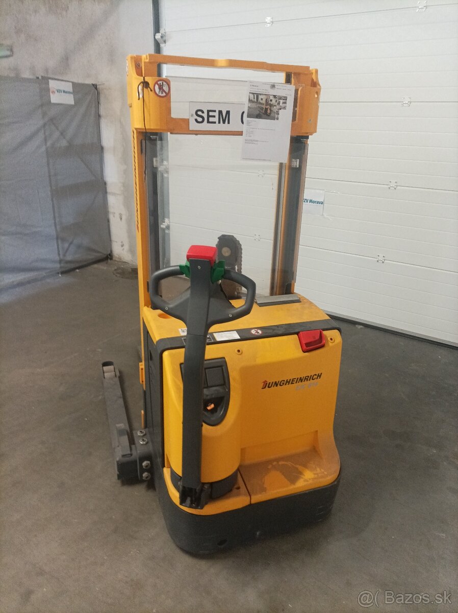 Ručně vedený vysokozdvižný vozík JungHeinrich EJC B14 Aku - 4