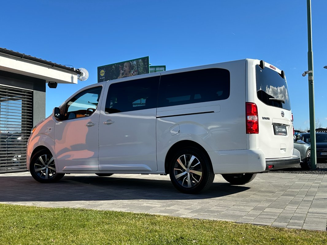 Toyota Proace Team deutschland 2.0 D-4D 180k AT/8 8-Miest - 4