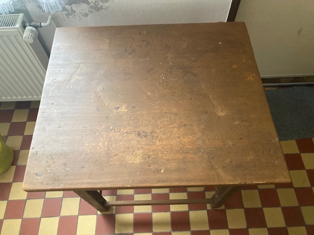 Predám stolík so šuflíkom - retro - 4