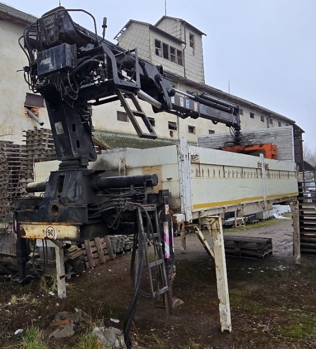 Predám BDF nadstavba + hydraulická ruka ATLAS - 4