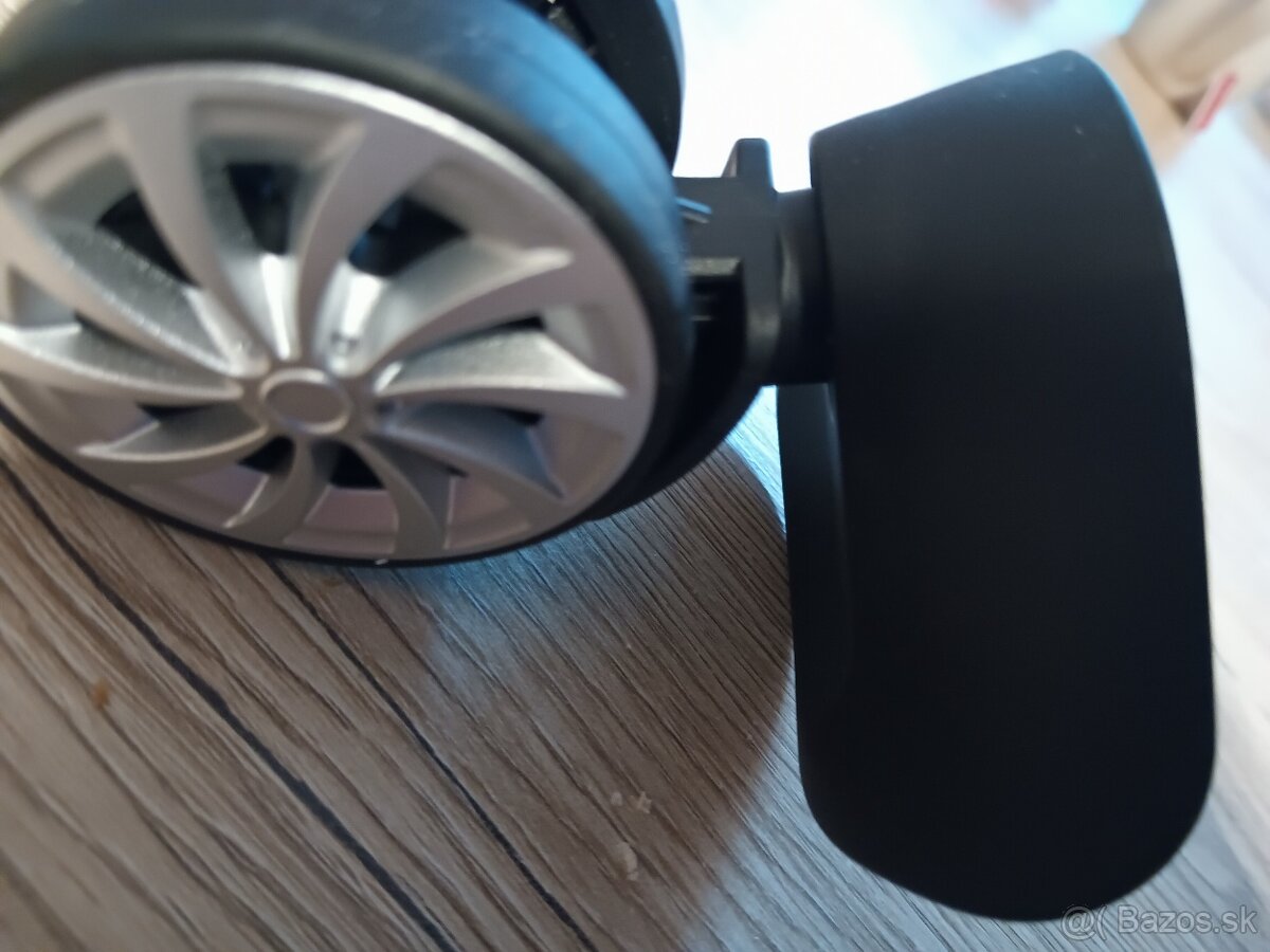 Kolieska na kufor - 4