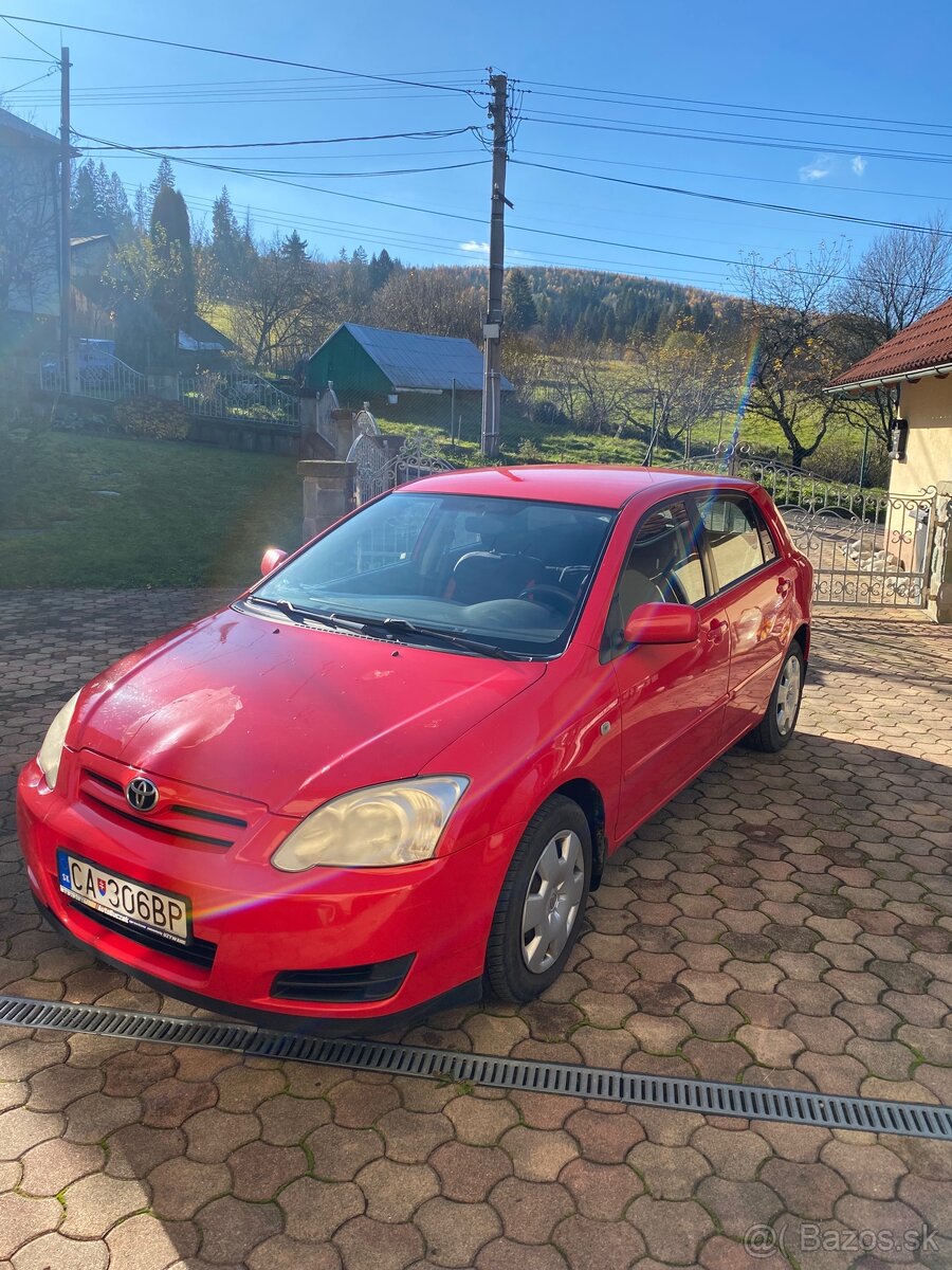 Toyota Corola 1,4 D-4D automat - 4