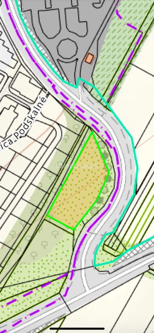 Na prenájom - Podnikateľsky atraktívny pozemok v Bojniciach - 4