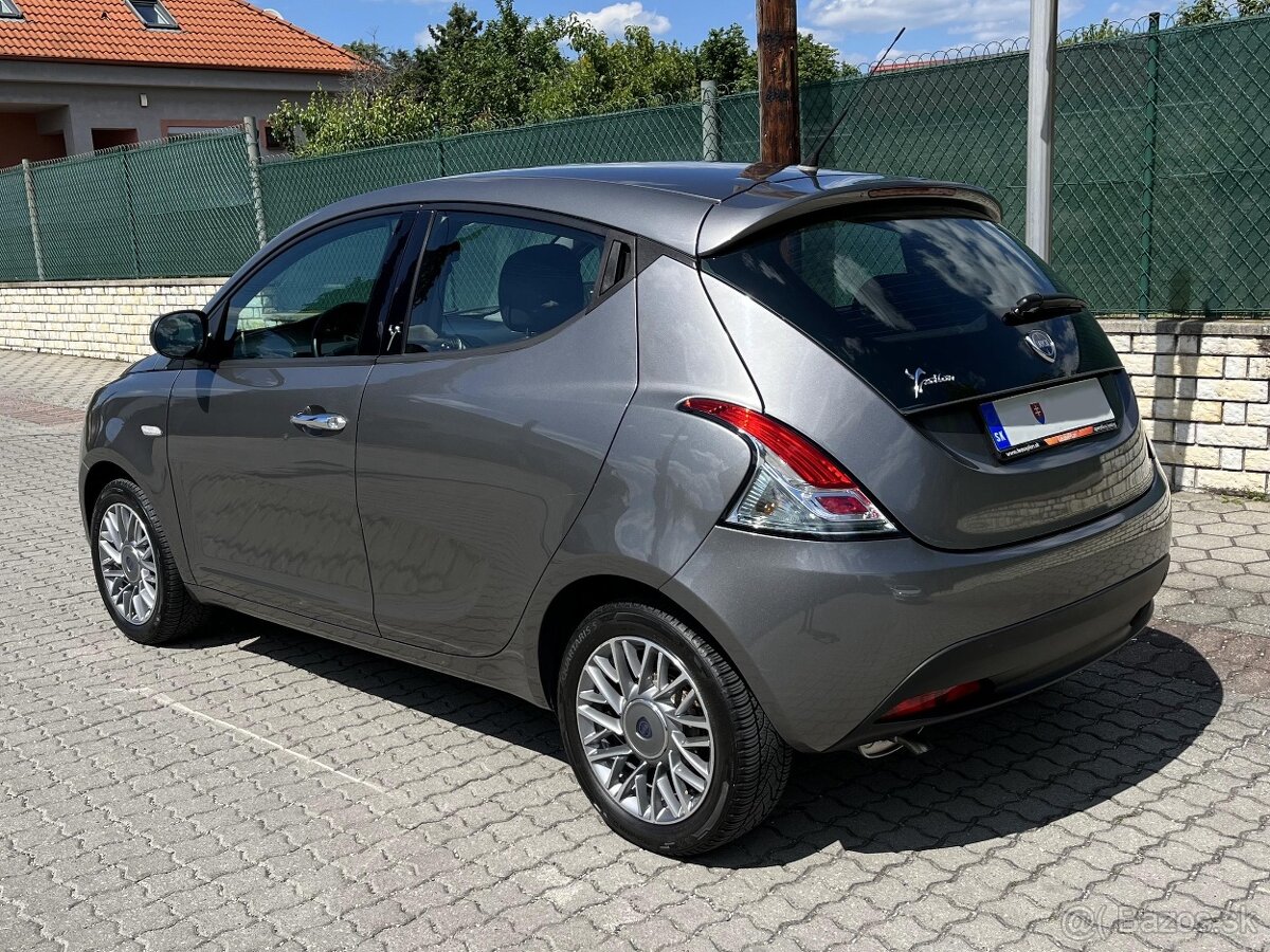 Lancia Ypsilon výbava Gold 1.2i - 4
