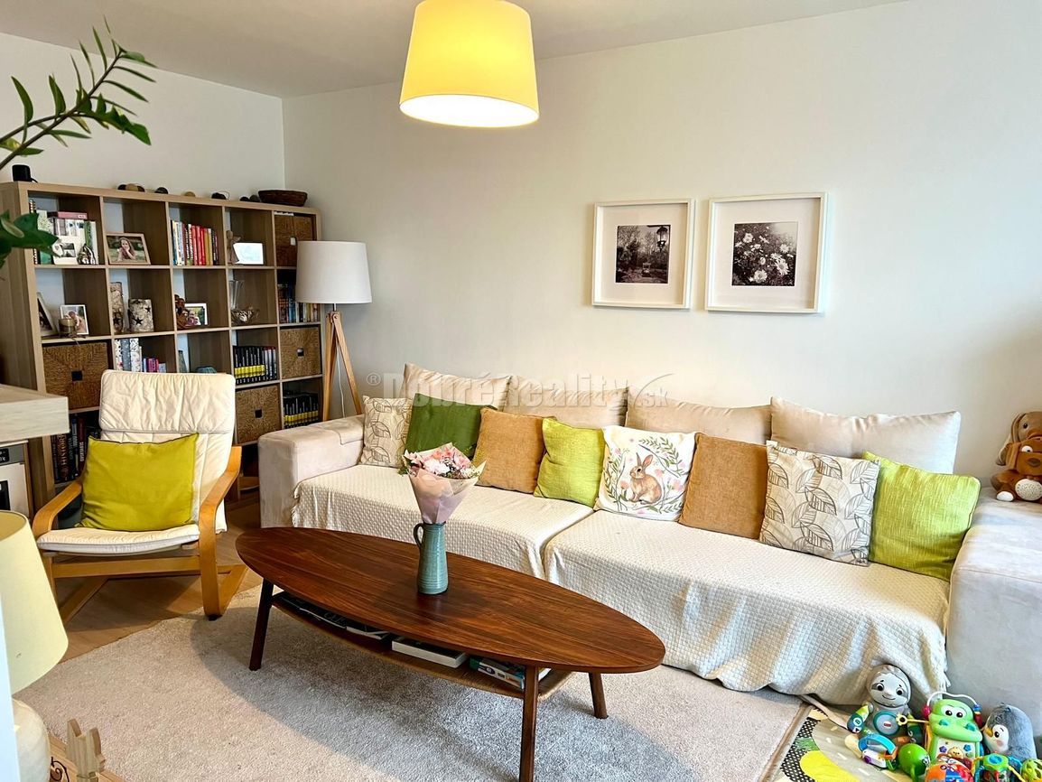 3 izbový byt s dvoma balkónmi v top lokalite - 4