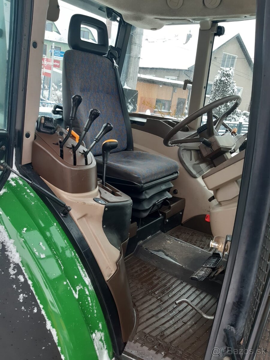 Predám traktor JOHN DEERE 5820 - 4
