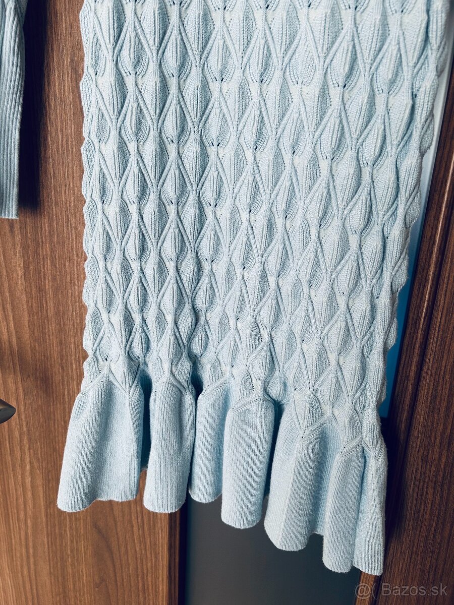 KRÁSNE PLETENÉ ŠATY značky A+ - 4