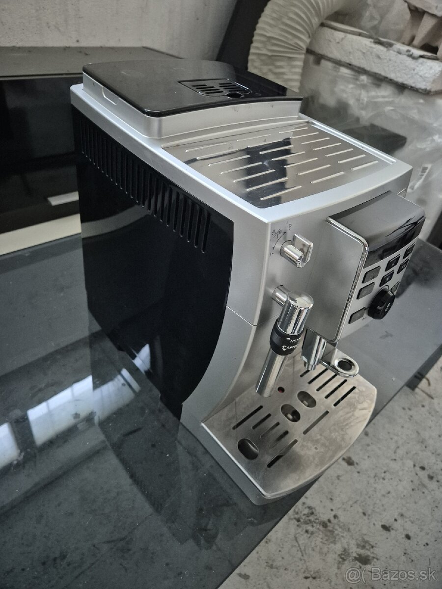 Predám kávovar Delonghi - 4
