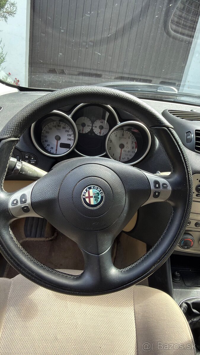 Alfa romeo 147 - 4